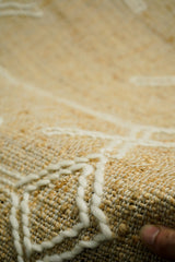 Jute rug edge and border detail