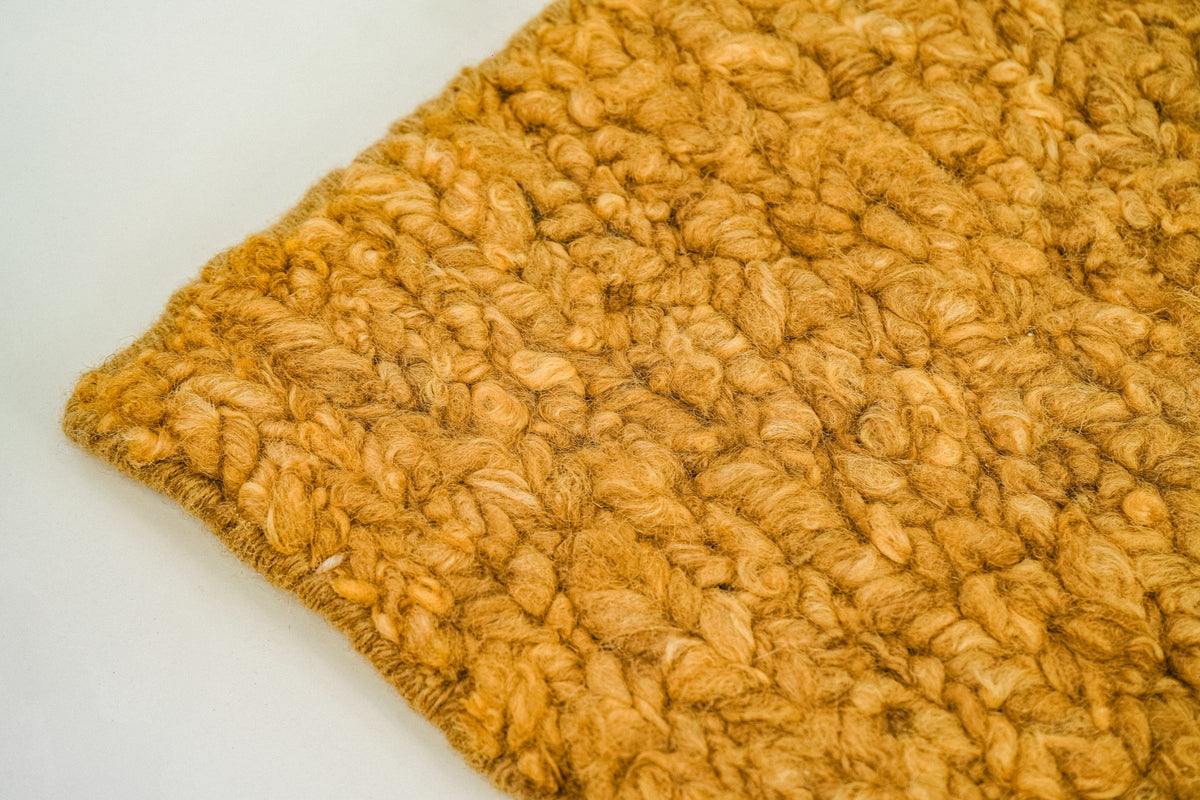 CUS24-26 RST wool rug