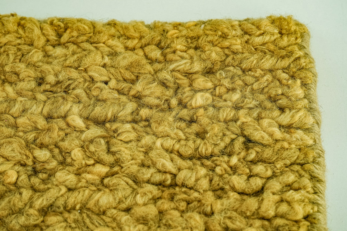 CUS24-26 GN wool rug