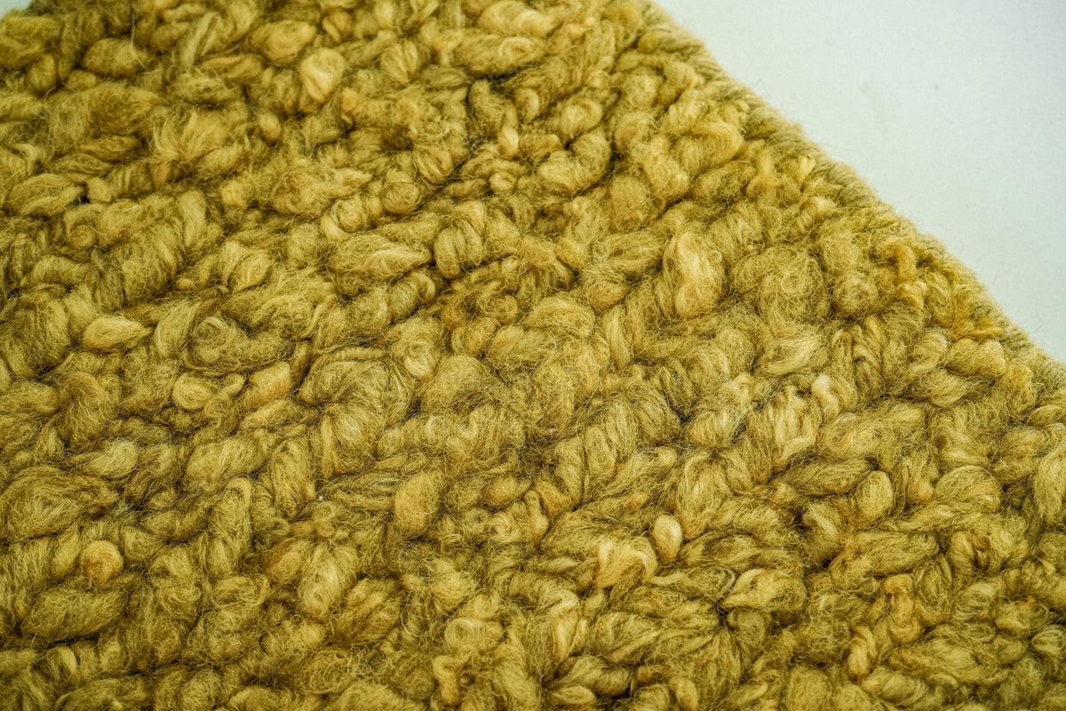 CUS24-26 GN wool rug