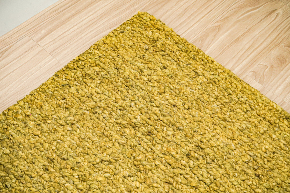 CUS24-26 GN wool rug