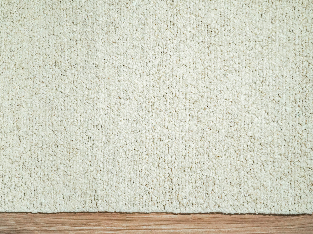 CUS24-26 BG wool rug