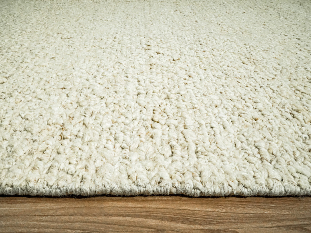 CUS24-26 BG wool rug