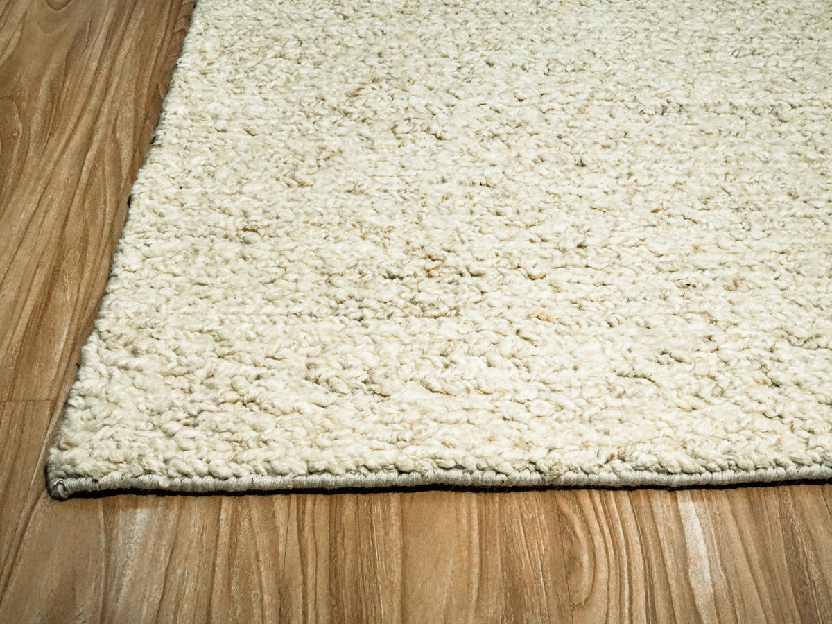 CUS24-26 BG wool rug