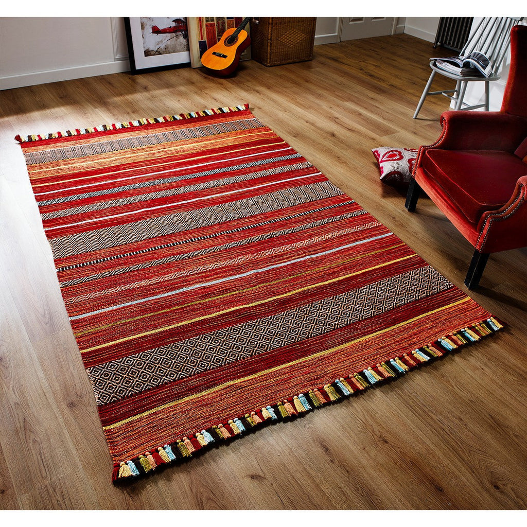 Indian Red Striped Kilim Rug, Vintage Bohemian Room Decoration, Indian Handmade with Moroccan Vibes, Perfect for Christmas Décor