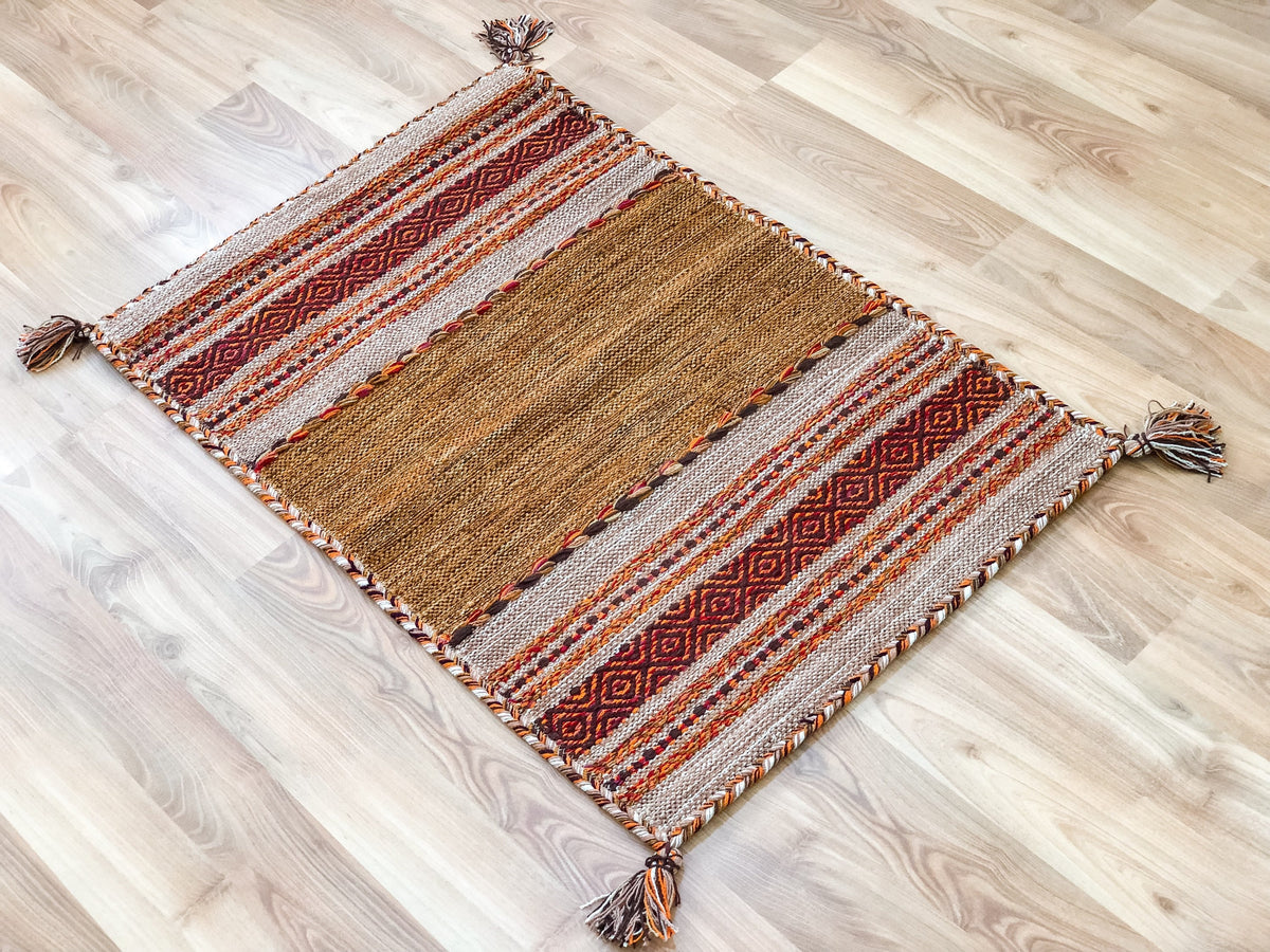 Beige cotton kilim rug texture detail