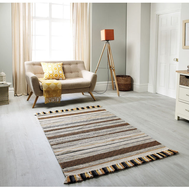 Ivory kilim rug laid flat showing full diamond pattern