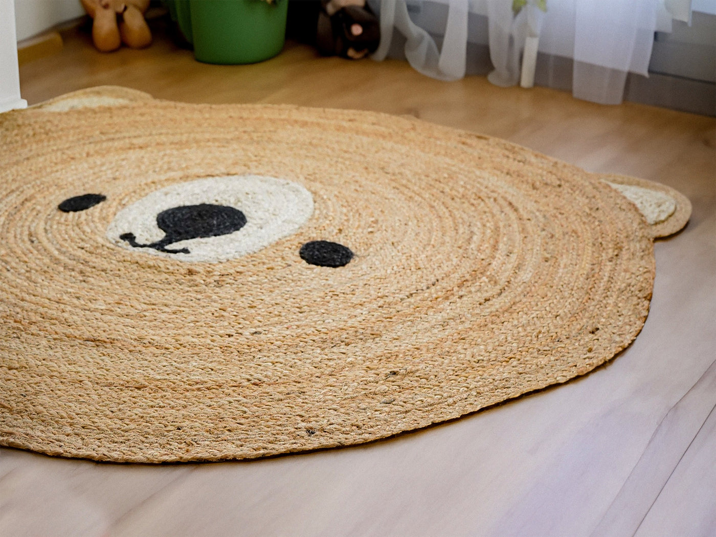 Teddy bear jute round rug flat view showing bear face design