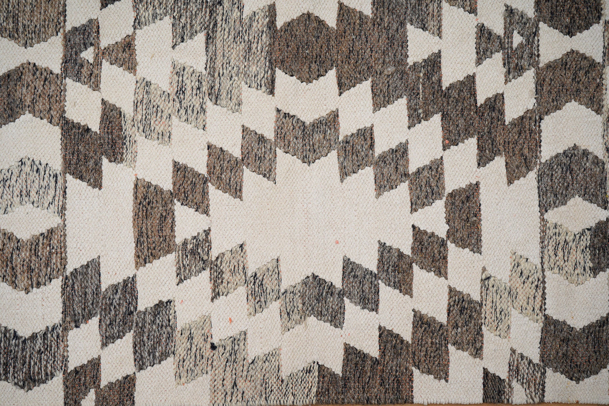 Close-up of knotted braid fringe detail