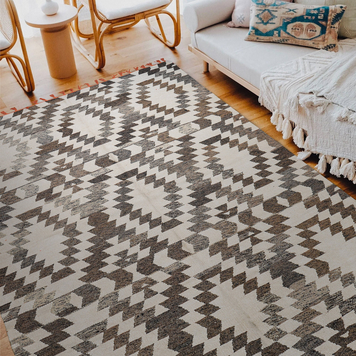 Chenille wool kilim grey rug flat view