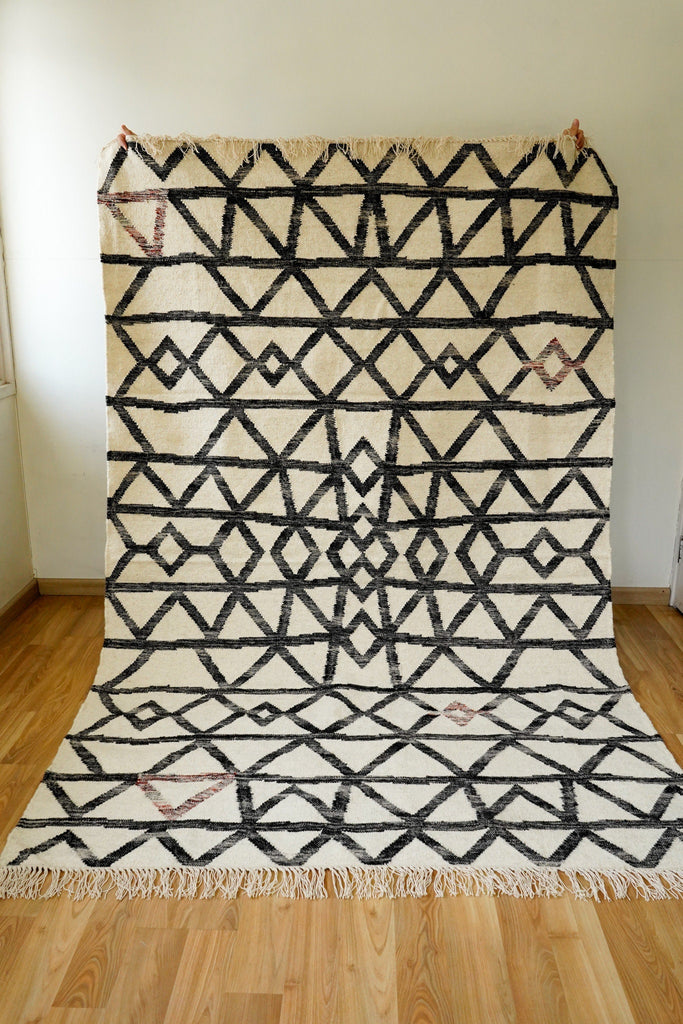 Abstract White Hallway Runner rug, Handwoven Indoor boho Stairway runner, White Black wool Runner, Entryway, Hallway, Stairs Runner Rug