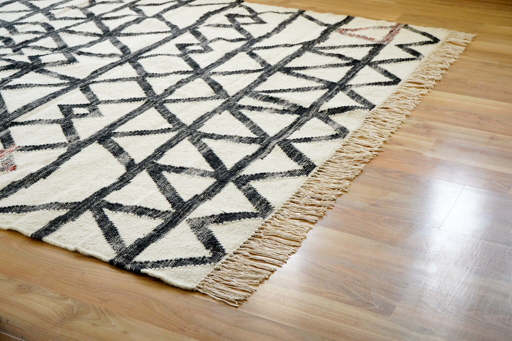 Abstract White Hallway Runner rug, Handwoven Indoor boho Stairway runner, White Black wool Runner, Entryway, Hallway, Stairs Runner Rug