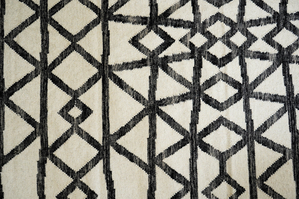 Abstract White Hallway Runner rug, Handwoven Indoor boho Stairway runner, White Black wool Runner, Entryway, Hallway, Stairs Runner Rug