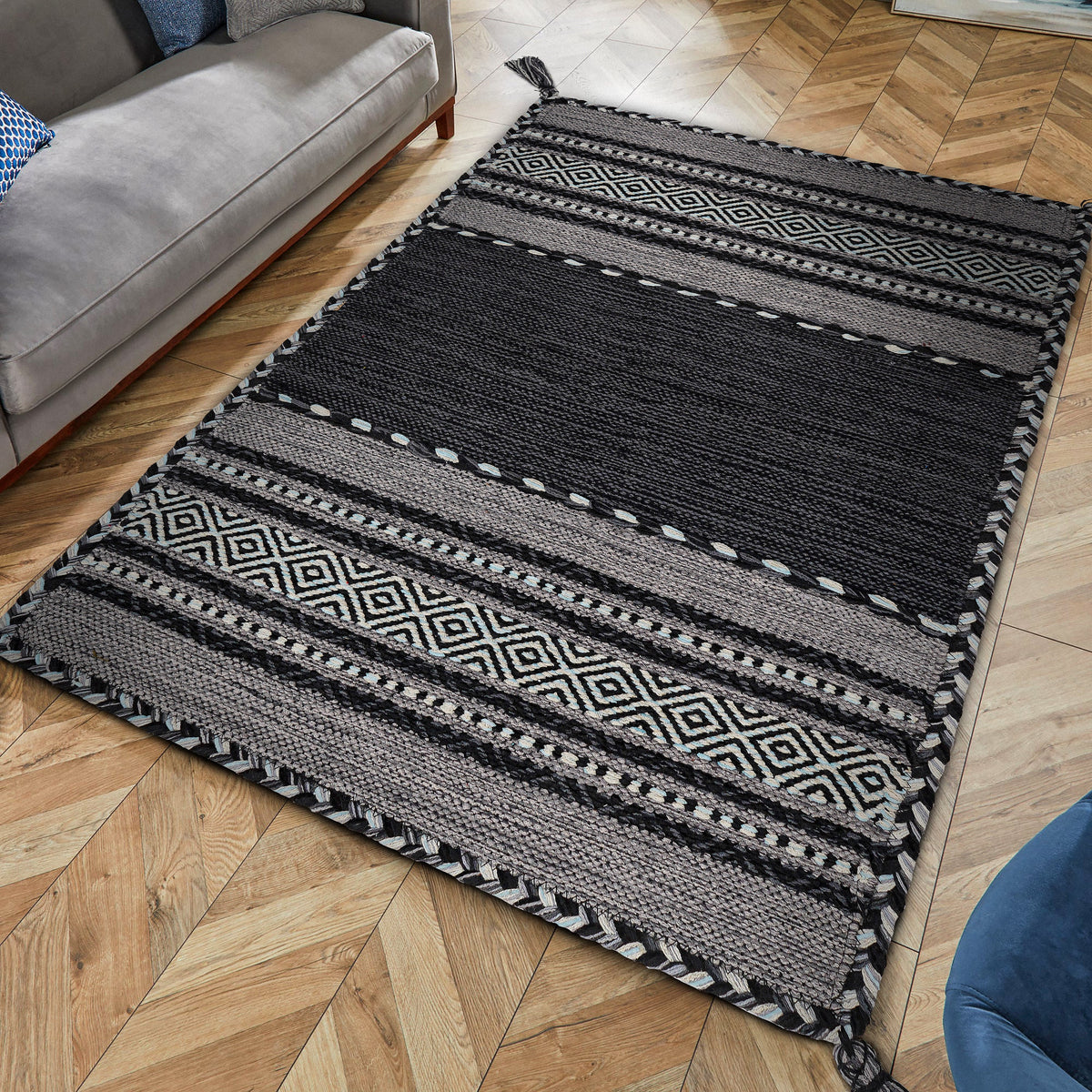 Grey kilim rug edge detail