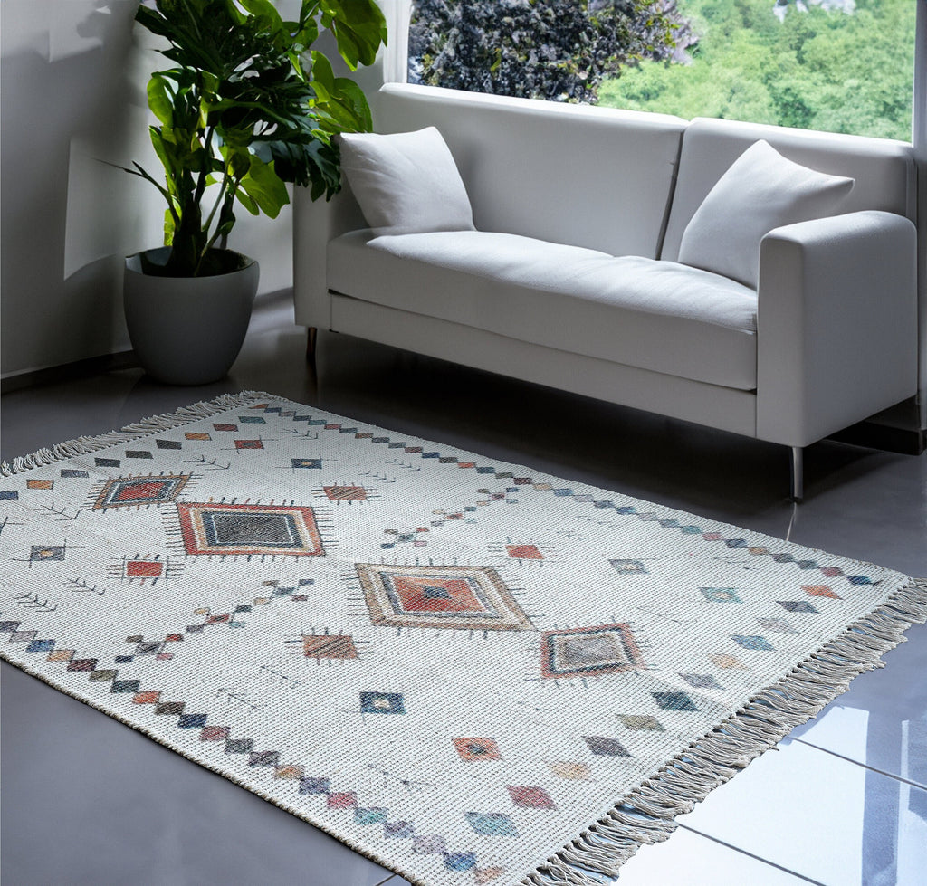 White bohemian inspired printed rug for Living room decoration