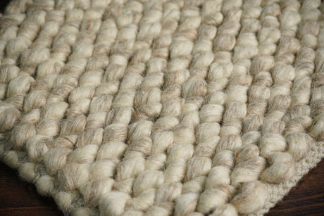 Hand Knotted Beige Scandinavian Chunky Loop Indoor Wool Rug, Cozy