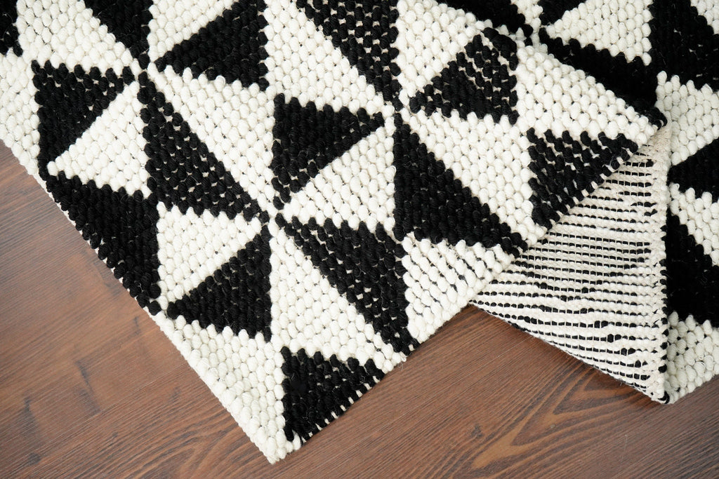 Black white Checkered loop Wool Area rug - Modern Geometric Scandianavian Chunky living room decor rug, Customization available