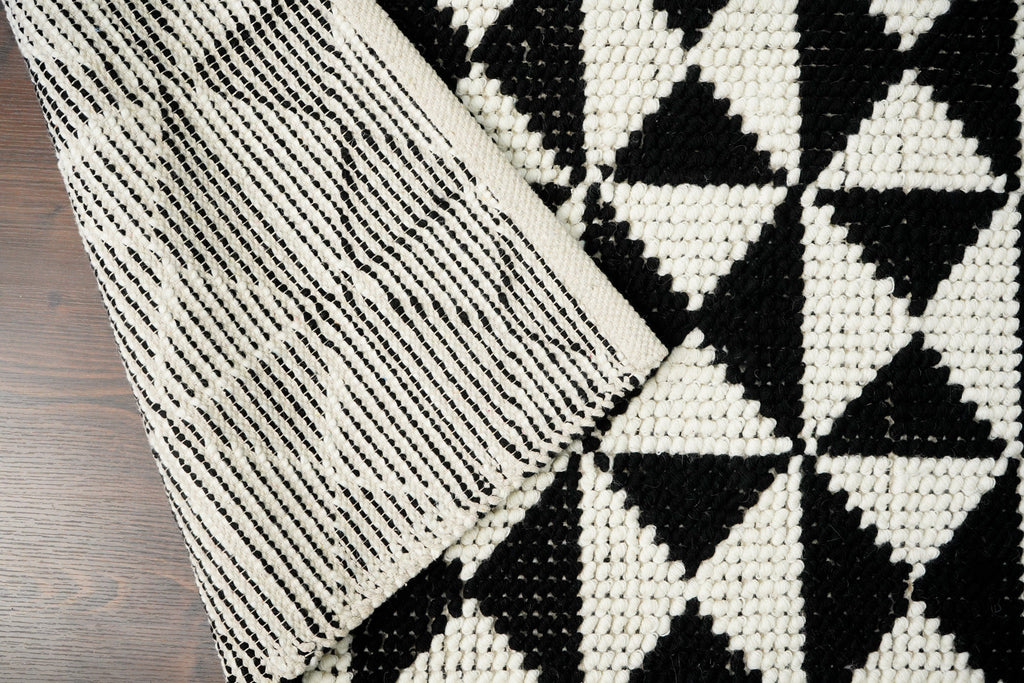 Black white Checkered loop Wool Area rug - Modern Geometric Scandianavian Chunky living room decor rug, Customization available