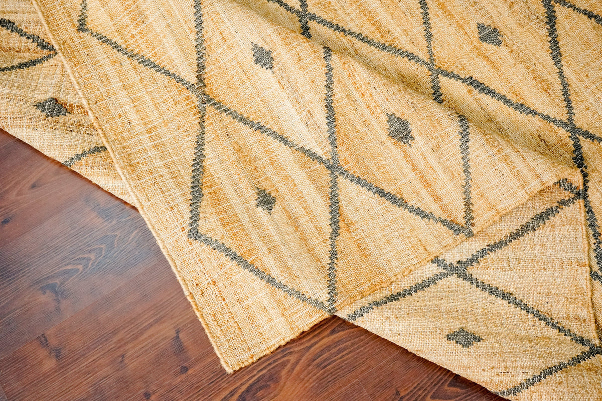 Full view of jute rug pattern in natural light