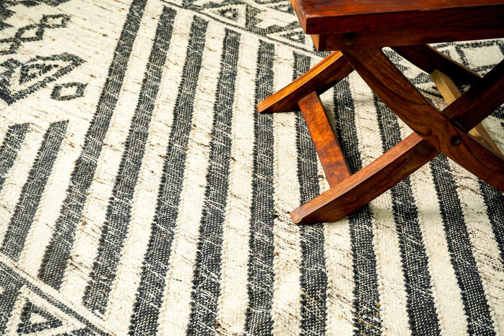 Hand woven Ivory Black Abstract Style Flat weave Bohemian decor Kilim rug, indoor outdoor rug, Custom made in all sizes