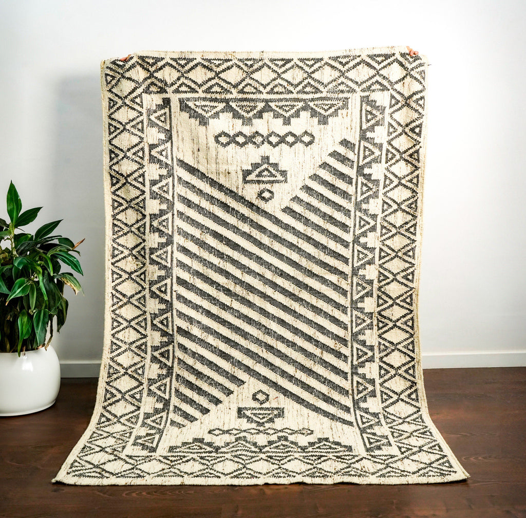 Hand woven Ivory Black Abstract Style Flat weave Bohemian decor Kilim rug, indoor outdoor rug, Custom made in all sizes