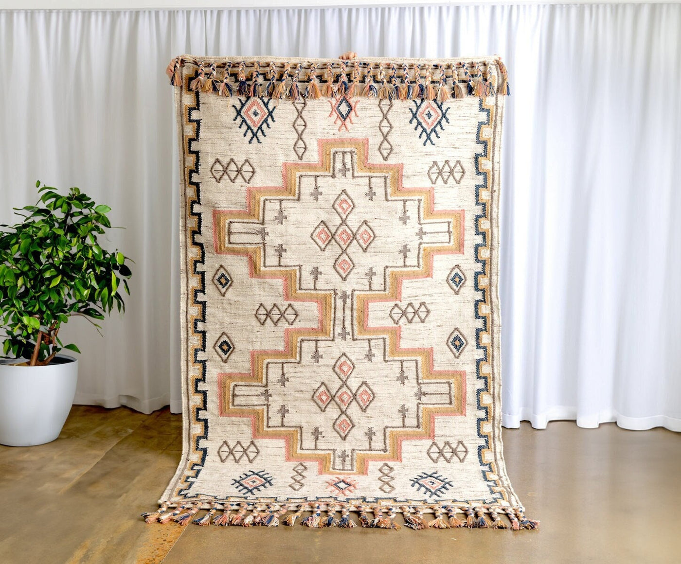 Ivory Aztec kilim rug, full flat view