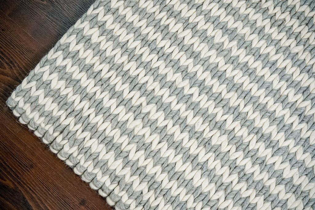 Custom made Gray White Hand Knitted Chunky Braided Wool rug, Custom indoor looped wool rug, cozy, Indoor Custom Room Rug, Housewarming decor