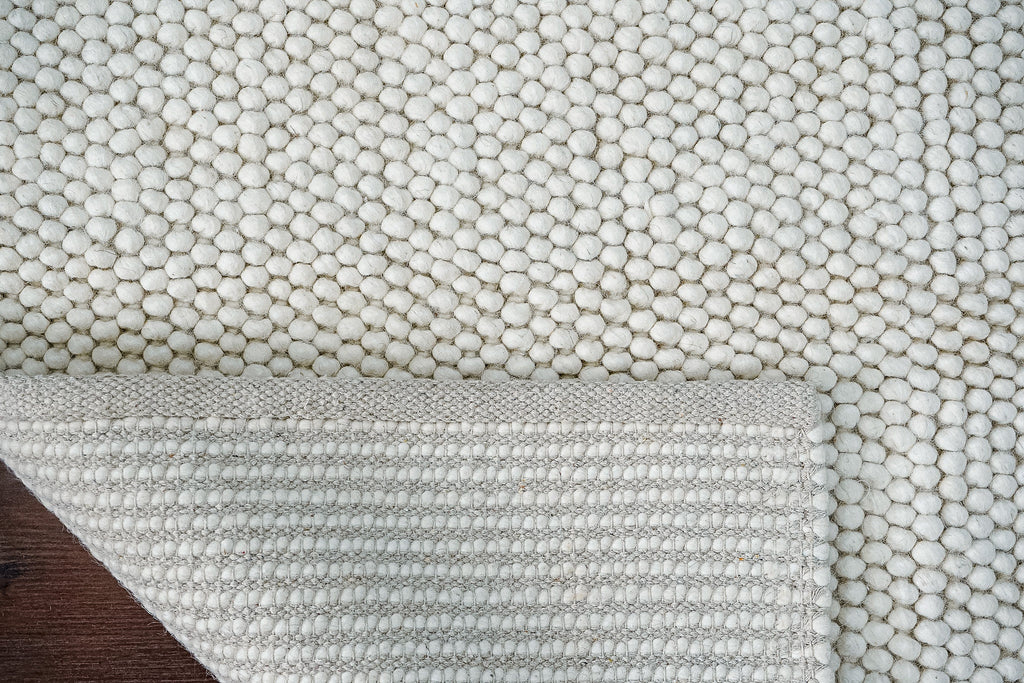 Chunky Looped Fluffy Ivory Wool rug, Soft Scandinavian decor indoor wool rug, Customization available