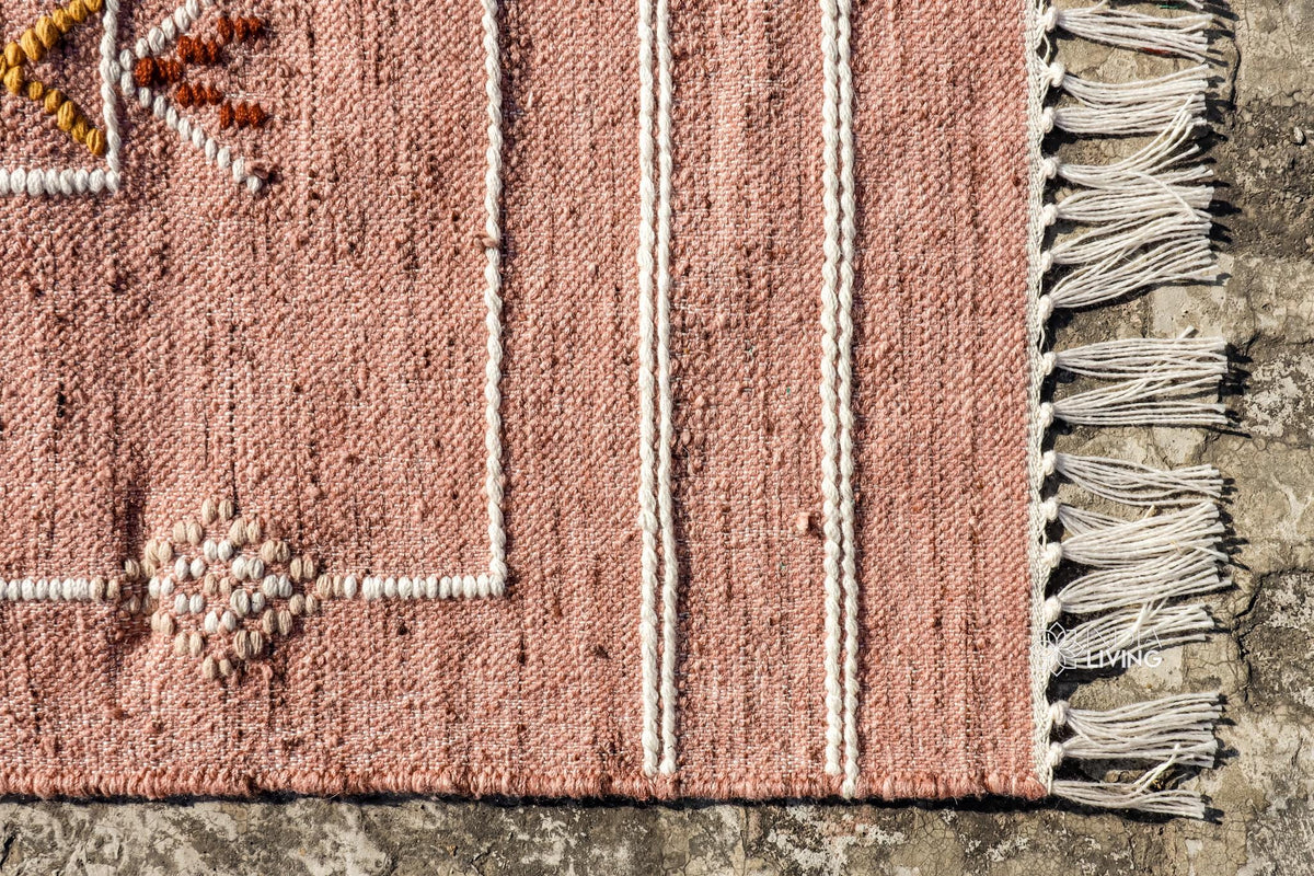 Pink kilim rug pattern detail