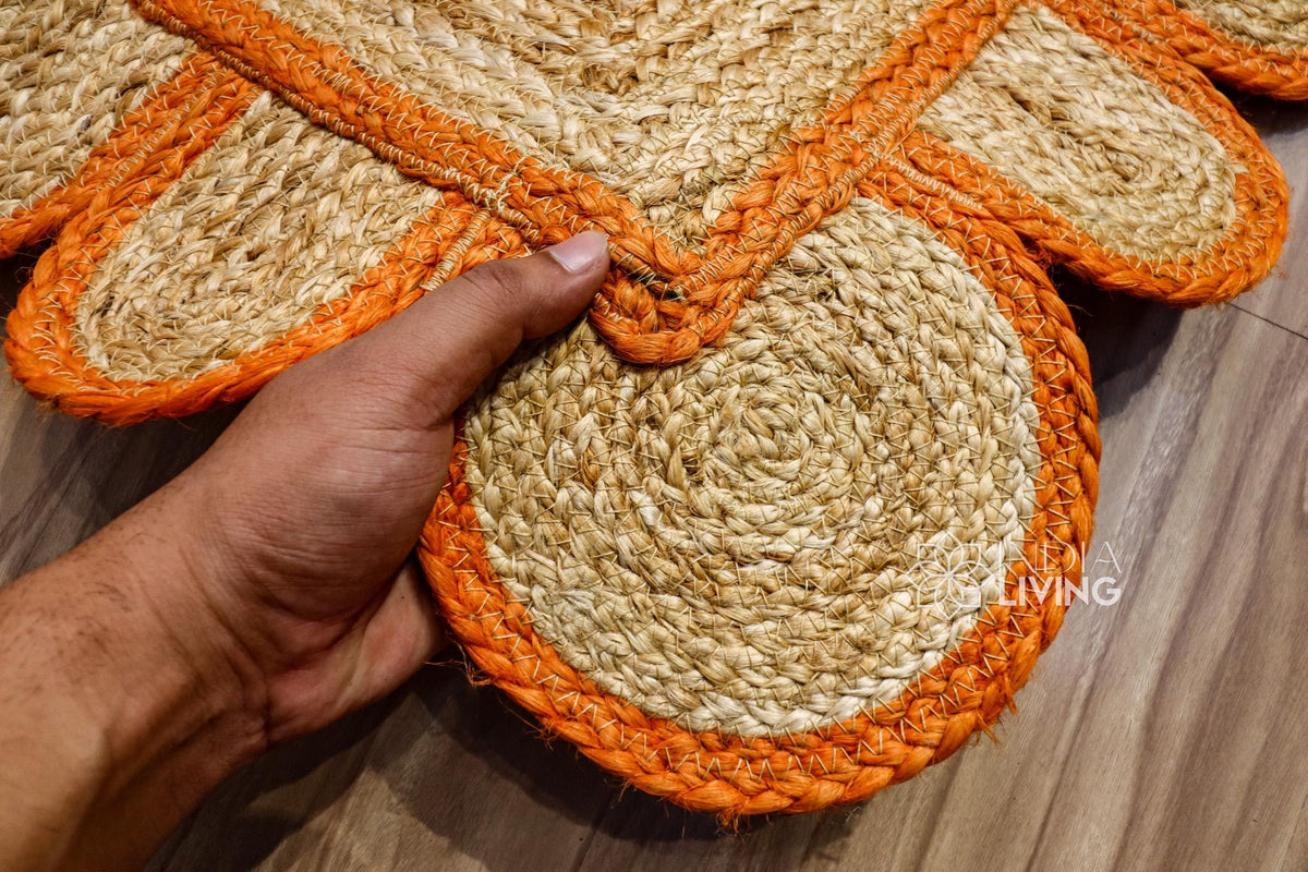 Scallop braided edge close-up in orange jute