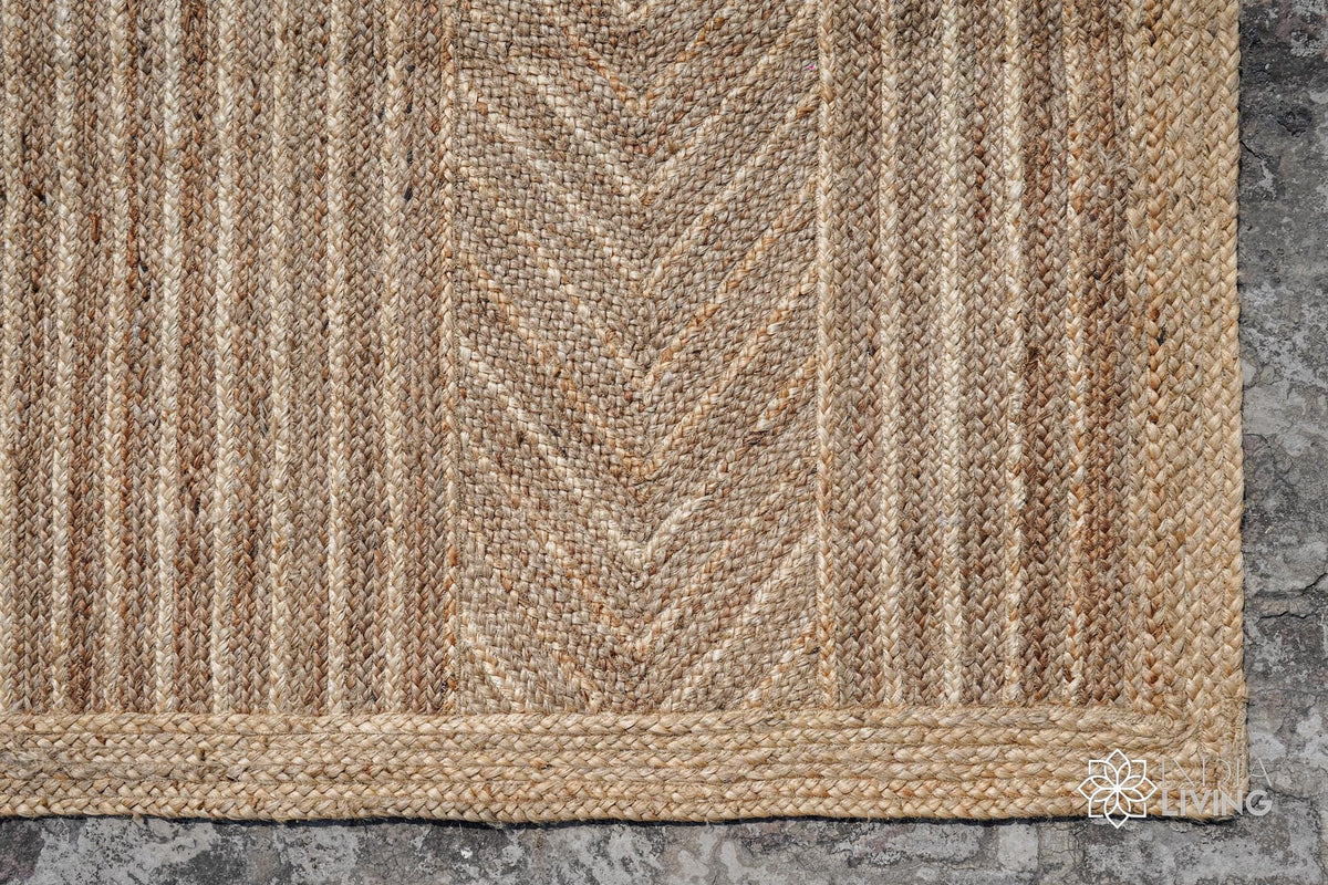 Jute rug edge and braided detail