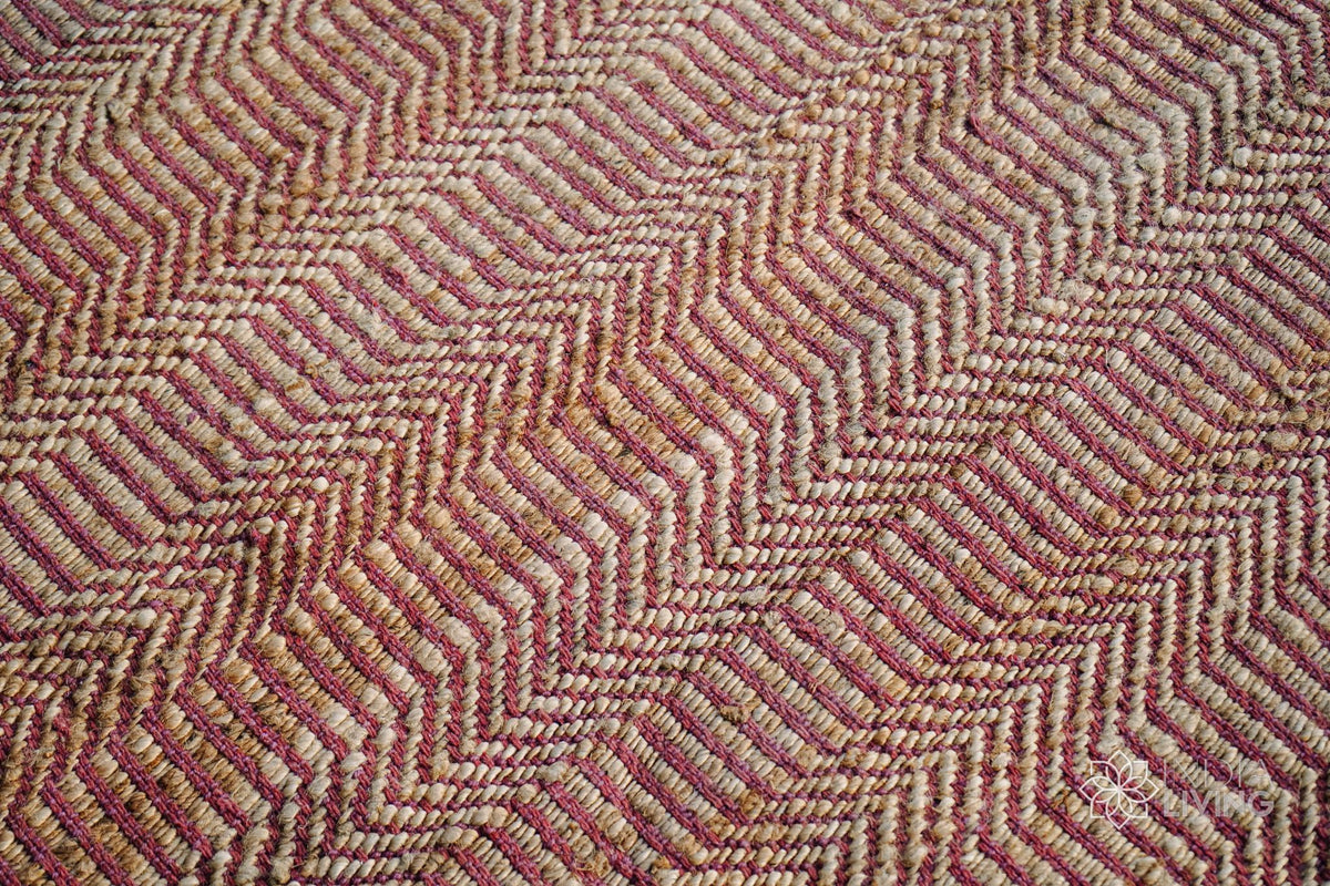 Pink jute round rug edge detail