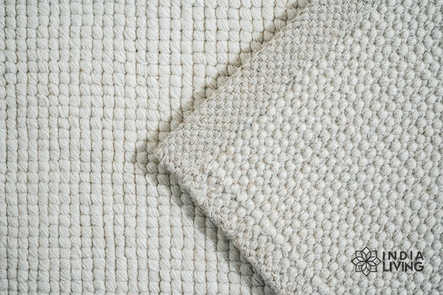 Ivory wool rug detail view