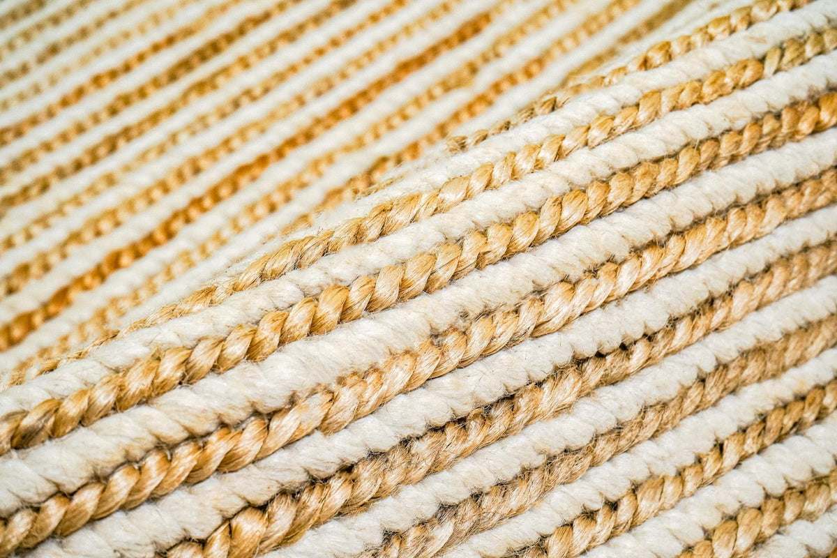 Natural ivory wool jute rug corner detail