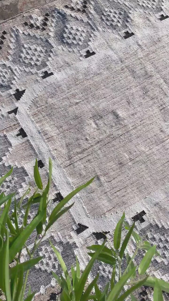 Handwoven Tribal Style Beige  Indoor Outdoor Oval Kilim Rug, Boho outdoor Patio decor oval rug, Sustainable decor, Custom made